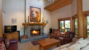 Taluswood 41 | Spacious Cabin-Style Home w/ Ski Access, Private Hot Tub & Media Den